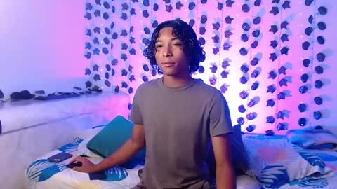 Louis Valdz online show from February 15, 10:22 pm