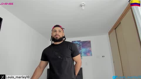 louis_marley_ online show from February 15, 6:27 pm