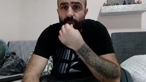 loveivat80 online show from December 9, 9:06 am