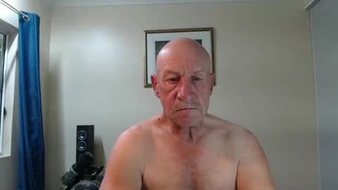 Snapshot of lovesblackazz chatting on December 28, 10:34 pm Lovesblackazz online show from December 28, 10:34 pm