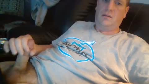 lovetocum37 online show from February 26, 4:14 am