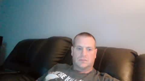 lovetocum37 online show from December 4, 3:15 am