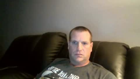 lovetocum37 online show from December 12, 4:15 am