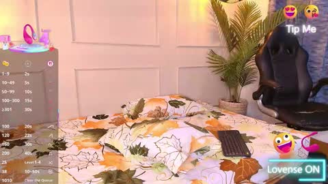 lUAN online show from February 24, 12:17 pm