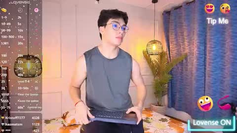 lUAN online show from March 21, 11:36 am