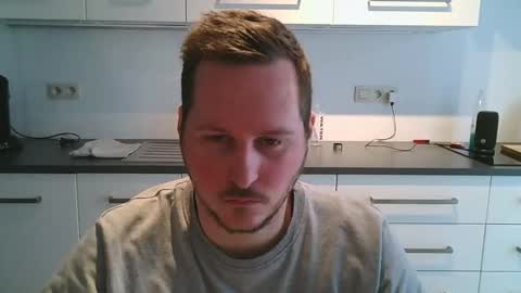 Snapshot of lucas1996_ chatting on February 4, 9:49 am Lucas online show from February 4, 9:49 am