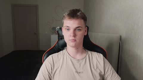 Lucas Gill online show from September 18, 2:57 am