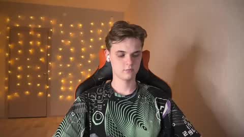 Lucas Gill online show from January 12, 3:14 pm