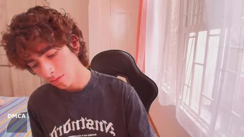 lucas_xo online show from October 1, 8:46 pm