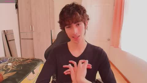 lucas_xo online show from September 10, 7:45 pm
