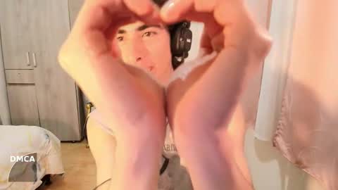 lucas_xo online show from September 24, 4:34 am