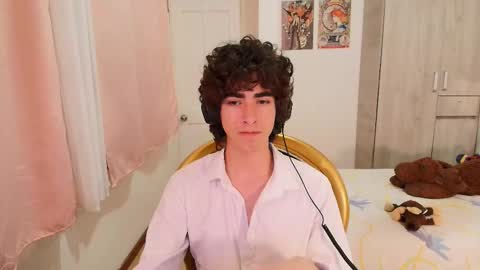 lucas_xo online show from November 7, 7:34 am