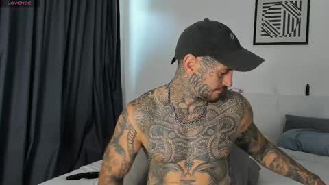 lucasexclusive online show from January 19, 5:10 am