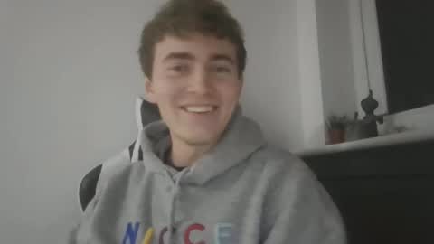 Snapshot of luciancrowe chatting on January 29, 10:53 pm Lucian online show from January 29, 10:53 pm