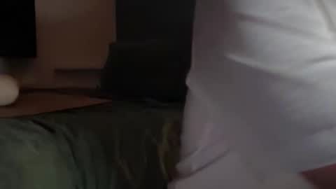 Snapshot of luciancrowe chatting on September 26, 1:47 am Lucian online show from September 26, 1:47 am