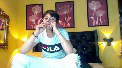 luckk_ online show from May 16, 5:27 am
