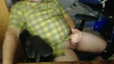 Snapshot of luckycharms9595 chatting on January 24, 1:57 pm luckycharms9595 online show from January 24, 1:57 pm