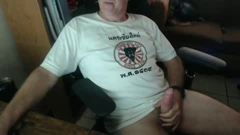 luckycharms9595 online show from May 31, 6:53 pm