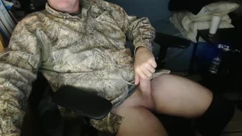 Snapshot of luckycharms9595 chatting on January 7, 2:05 pm luckycharms9595 online show from January 7, 2:05 pm