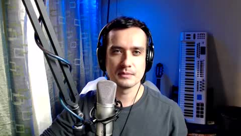 Snapshot of luckyman10000000 chatting on October 20, 8:51 am luckyman10000000 online show from October 20, 8:51 am