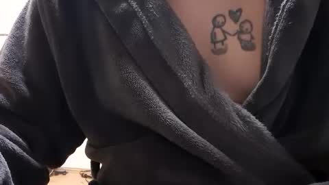 luckyshot91 online show from February 18, 10:36 pm