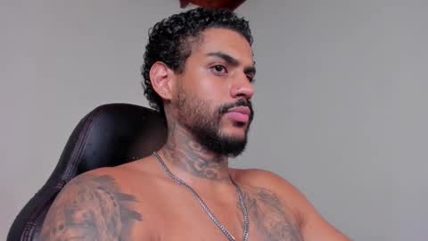 Luigi Vitale online show from January 16, 3:20 am