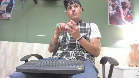 Luis AS online show from December 24, 11:44 pm