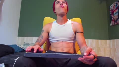 Luis AS online show from February 6, 1:27 am