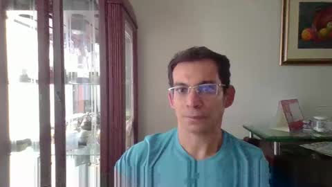 Luis online show from April 6, 8:31 pm