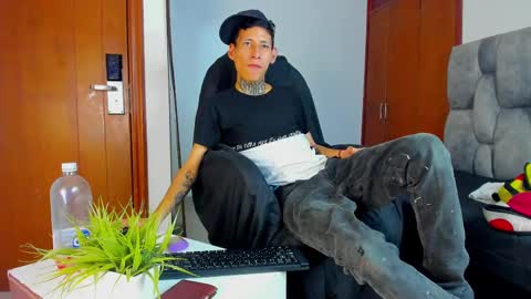 lujuriau_u online show from October 4, 4:06 am