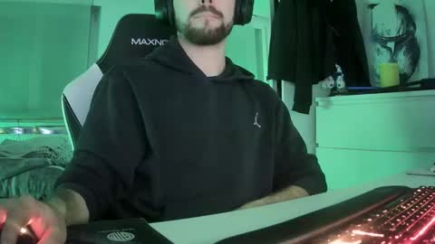 lukasschoetz online show from March 7, 7:49 pm