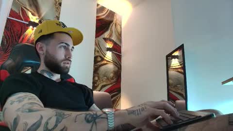 LUKE online show from December 22, 1:19 pm