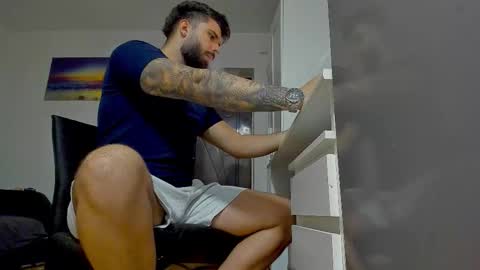 Snapshot of lukedenver chatting on October 8, 8:40 am Luke online show from October 8, 8:40 am