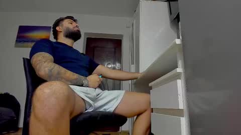 Snapshot of lukedenver chatting on October 9, 9:47 am Luke online show from October 9, 9:47 am