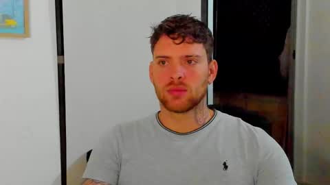 Snapshot of lukeglanton17 chatting on October 9, 3:11 am Luke online show from October 9, 3:11 am