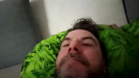 lukypuky232137993 online show from March 31, 11:23 am