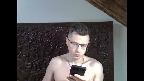 Andrew independent model 2000-0000 CET daily online show from January 15, 11:07 pm