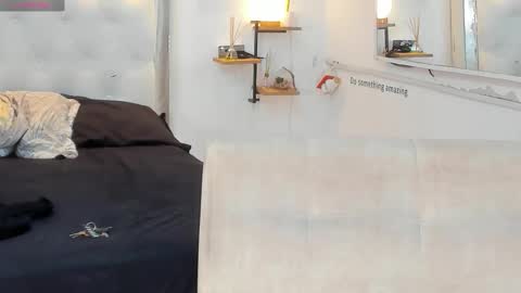Snapshot of lunay_xtreemboy chatting on October 23, 3:10 am Lunay online show from October 23, 3:10 am