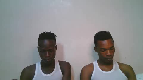 luoislove online show from February 10, 6:07 am