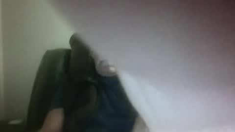 Snapshot of luv269er chatting on October 31, 4:36 am luv269er online show from October 31, 4:36 am