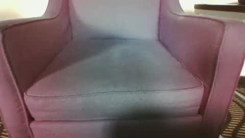 Snapshot of luv269er chatting on January 27, 10:49 pm luv269er online show from January 27, 10:49 pm