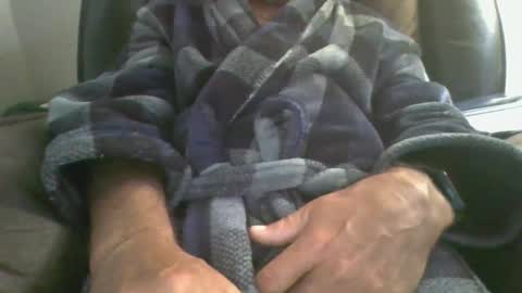 Snapshot of luv269er chatting on March 7, 3:39 pm luv269er online show from March 7, 3:39 pm