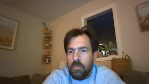 Luv2likslit online show from April 23, 8:52 am