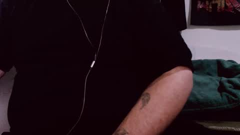 Snapshot of lvcifer_ chatting on December 9, 7:50 am ayoo online show from December 9, 7:50 am