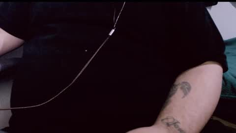 Snapshot of lvcifer_ chatting on March 1, 7:42 am ayoo online show from March 1, 7:42 am