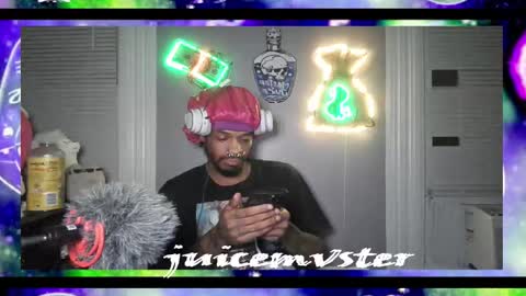 Snapshot of lxrdhxkvgemvsterjuice chatting on September 21, 3:17 am lxrdhxkvgemvsterjuice online show from September 21, 3:17 am