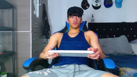 Lyam online show from February 27, 9:03 pm