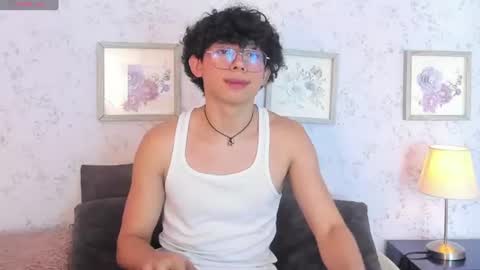 Lyan online show from June 18, 7:52 pm