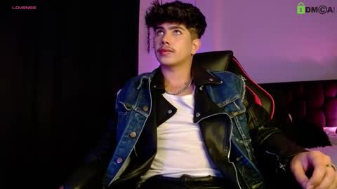 Lyle Bennett Freelance Model online show from September 9, 12:48 pm