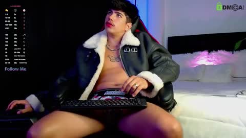 Lyle Bennett Freelance Model online show from September 17, 12:50 pm